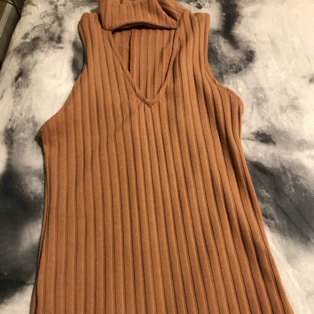 Kendal and Kylie dress